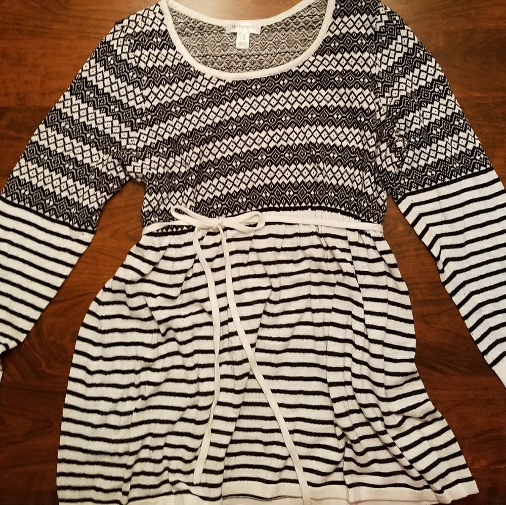 Striped maternity sweater